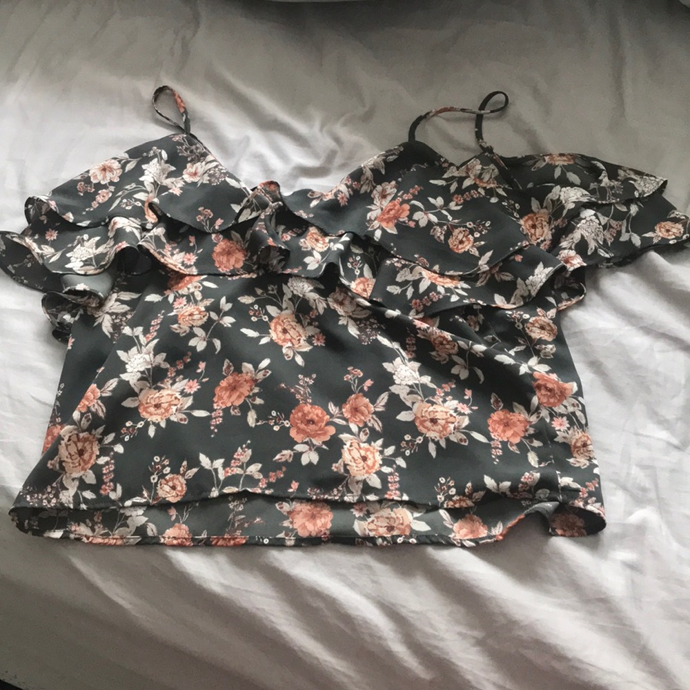 Green off the shoulder floral shirt - Picture 3 of 3